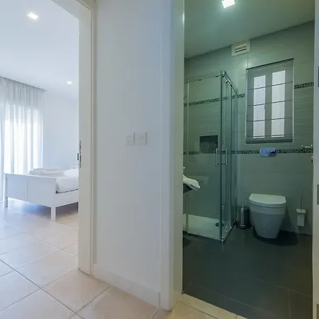 Xlendi Terrace Penthouse *