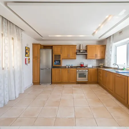 Xlendi Terrace Penthouse *